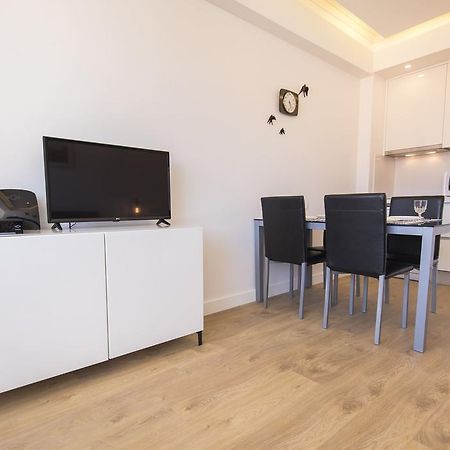 Lovelystay - Light & Comfy Flat Lisbon Bagian luar foto